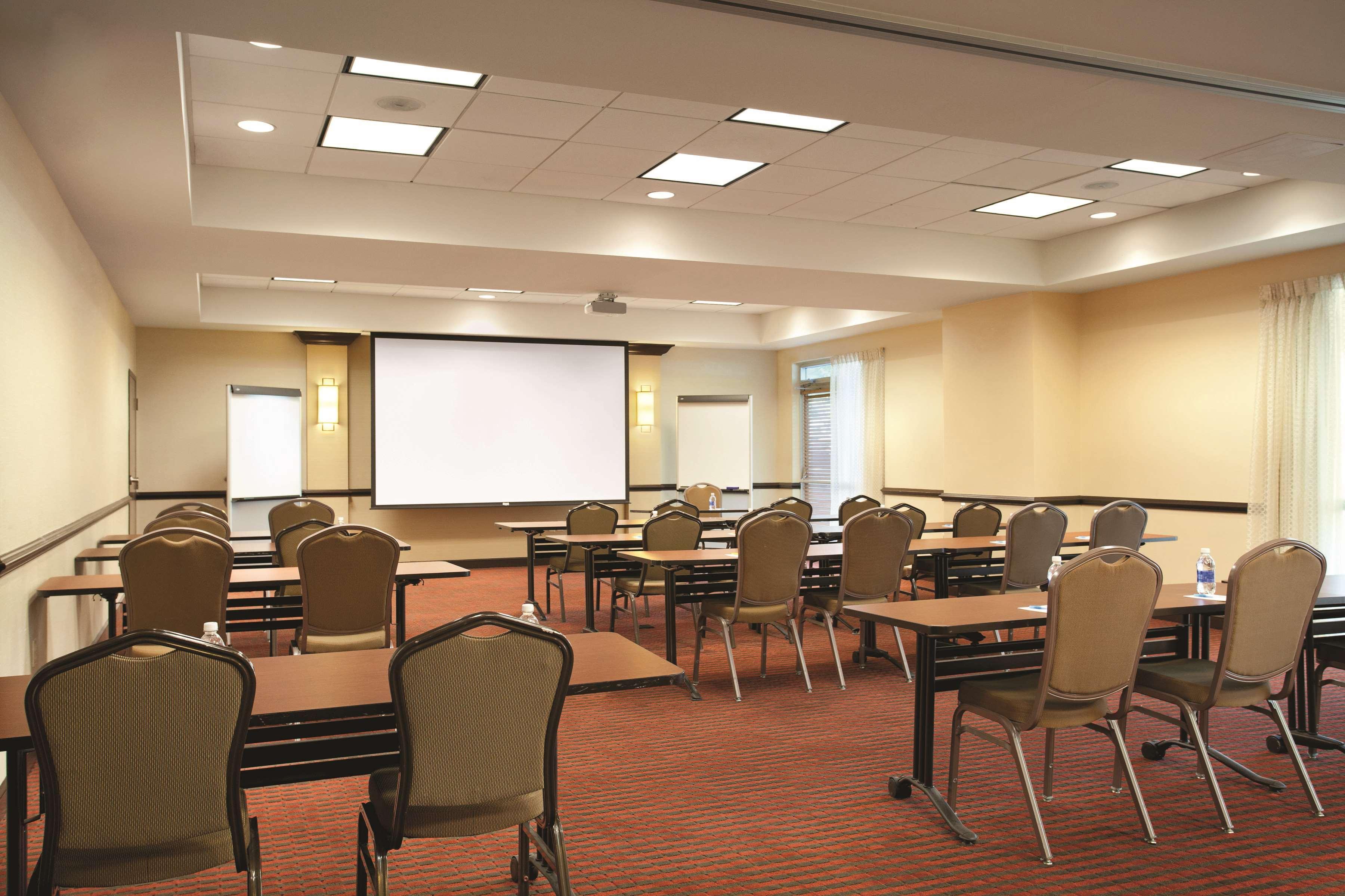 Hyatt Place Milwaukee Airport Экстерьер фото