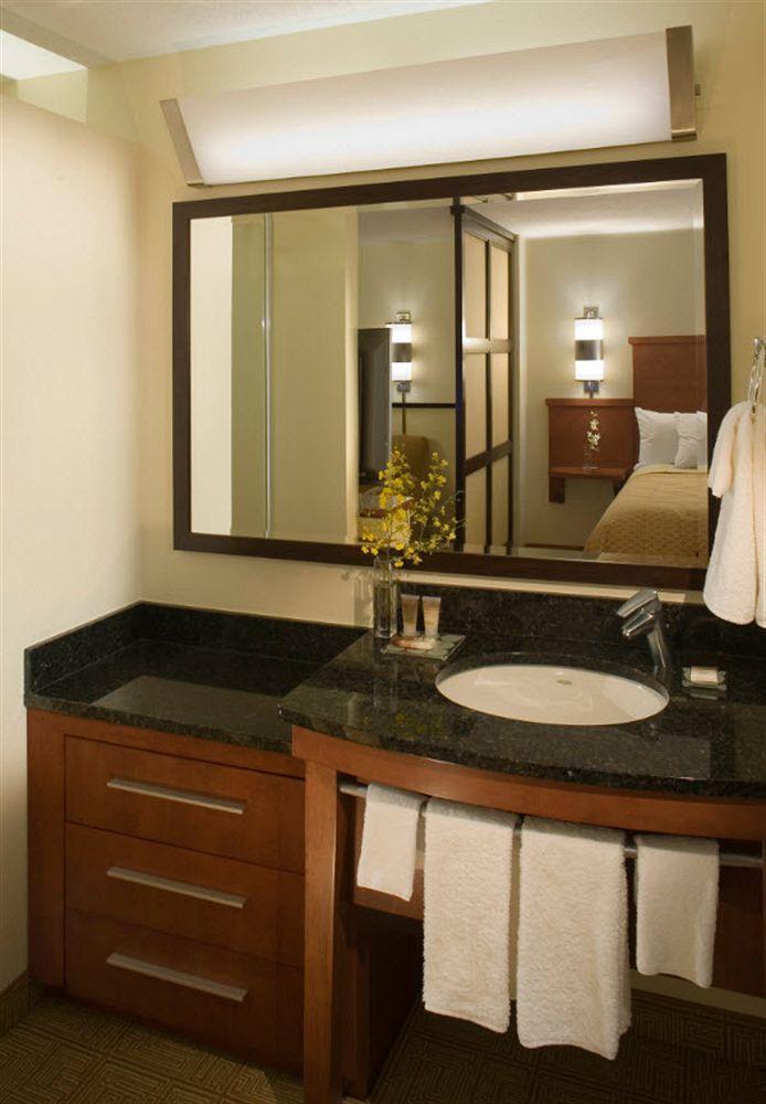 Hyatt Place Milwaukee Airport Номер фото